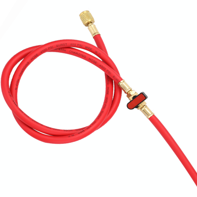 1 tuyau rouge de valeur...